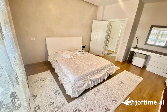 Shtepi me qera Apartament ne Tirane, 7+1, Mobilimi E mobiluar, Pagesa 4,500  Euro.