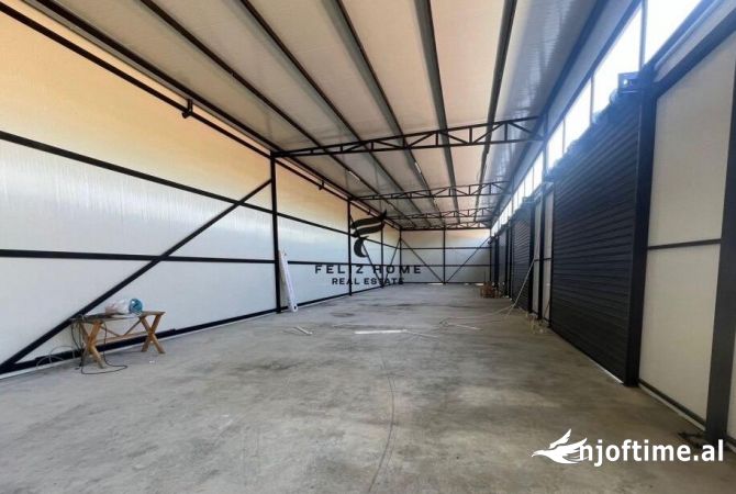 Ambient biznesi me qera 4+1 ne Tirane - 1,000 Euro