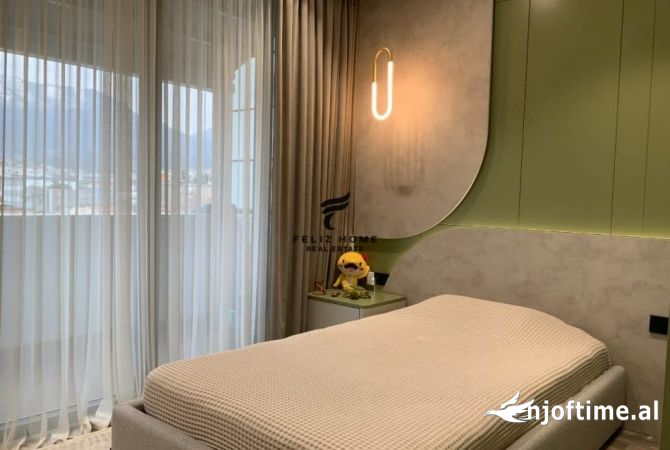 Shtepi ne shitje Apartament ne Tirane, 2+1, Mobilimi E mobiluar, Pagesa 300,000  Euro.