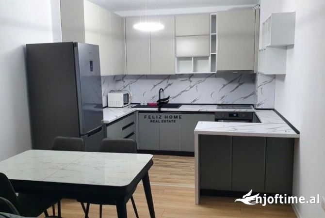Shtepi me qera 2+1 ne Tirane - 650 Euro