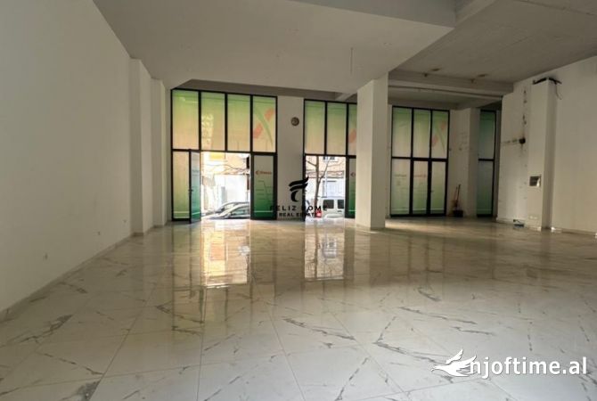 Ambient biznesi me qera 1+1 ne Tirane - 2,700 Euro