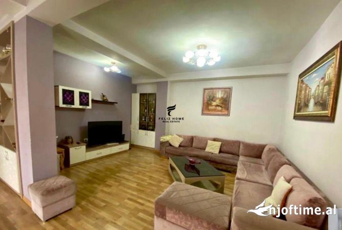 Shtepi me qera 3+1 ne Tirane - 1,350 Euro