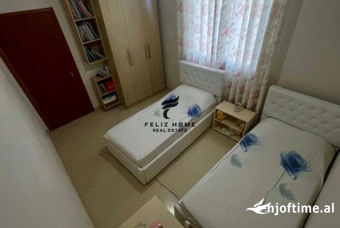 Shtepi me qera Vila Luksoze ne Tirane, 3+1, Mobilimi E mobiluar, Pagesa 2,500  Euro.