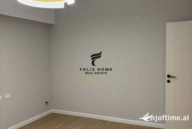 Ambient biznesi me qera 3+1 ne Tirane - 70,000 Leke