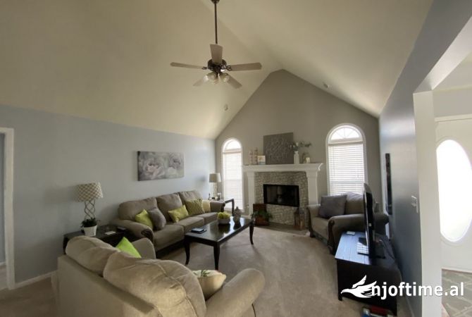 Shtepi me qera 1+1 ne Tirane - 600 Euro