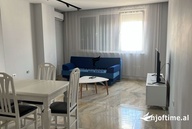 Shtepi me qera 2+1 ne Tirane - 550 Euro