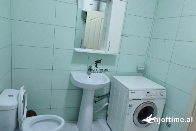 Shtepi me qera Apartament ne Tirane, 2+1, Mobilimi E mobiluar, Pagesa 380  Euro.