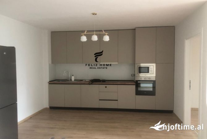 Shtepi me qera 3+1 ne Tirane - 1,000 Euro