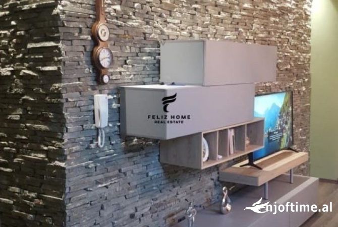 Shtepi me qera 2+1 ne Tirane - 680 Euro