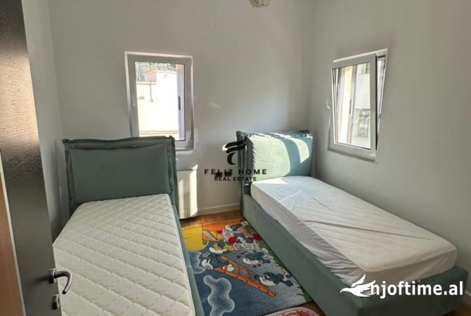 Shtepi me qera Apartament ne Tirane, 3+1, Mobilimi E mobiluar, Pagesa 1,100  Euro.