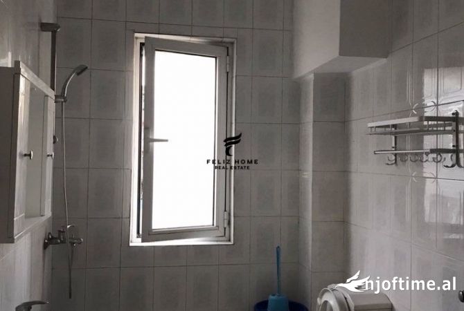 Shtepi me qera Apartament ne Tirane, 3+1, Mobilimi E mobiluar, Pagesa 530  Euro.