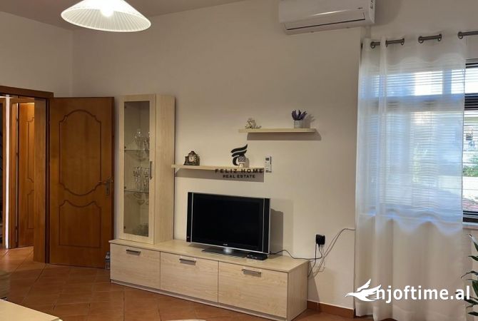 Shtepi me qera Apartament ne Tirane, 2+1, Mobilimi E mobiluar, Pagesa 50,000  Leke.