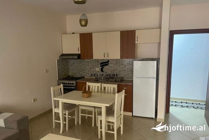 Shtepi me qera 2+1 ne Tirane - 50,000 Leke