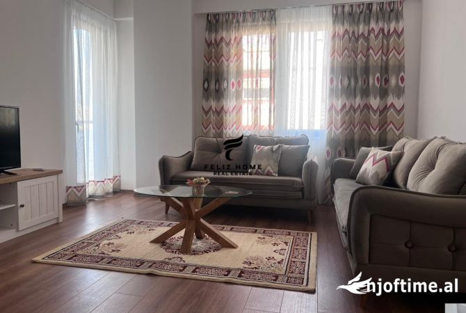 Shtepi me qera Apartament ne Tirane, 1+1, Mobilimi E mobiluar, Pagesa 650  Euro.