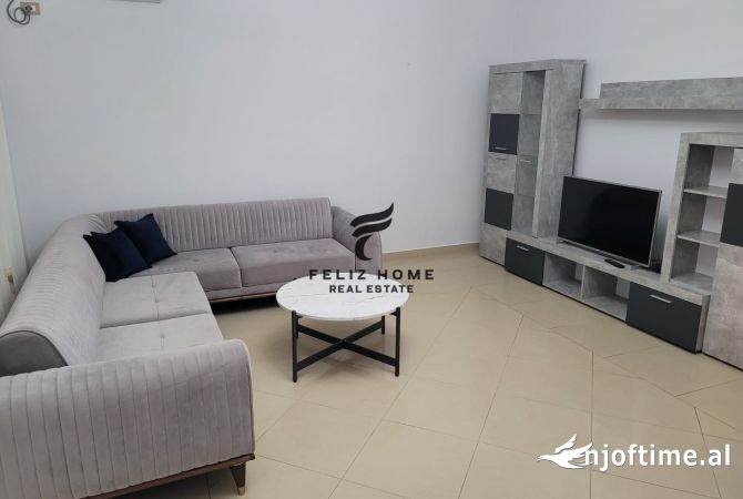 Shtepi me qera 2+1 ne Tirane - 60,000 Leke