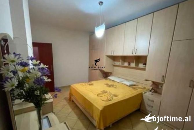 Shtepi me qera 2+1 ne Tirane - 550 Euro