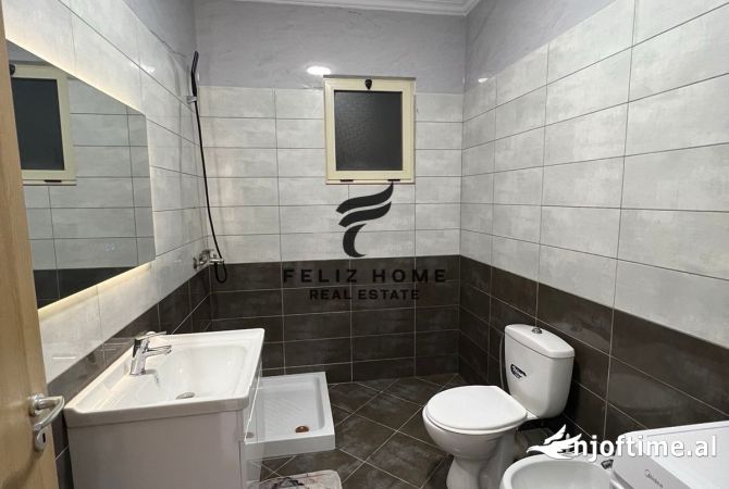 Shtepi ne shitje Apartament ne Tirane, 2+1, Mobilimi E mobiluar, Pagesa 143,000  Euro.