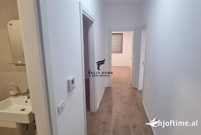 Shtepi me qera 2+1 ne Tirane - 1,400 Euro