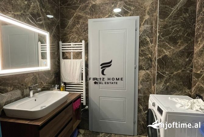 Shtepi ne shitje Apartament ne Tirane, 1+1, Mobilimi E mobiluar, Pagesa 175,000  Euro.