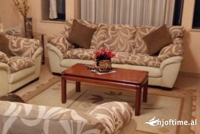 Casa in affitto 2+1 a Tirana - 1,000 Euro