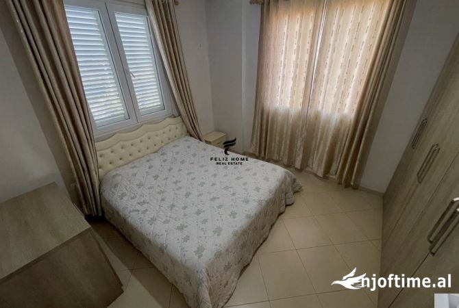 Shtepi me qera 5+1 ne Tirane - 2,500 Euro