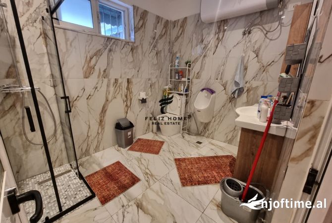 Shtepi ne shitje Shtepi Private ne Tirane, 2+1, Mobilimi E mobiluar, Pagesa 250,000  Euro.