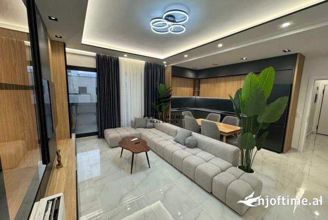 Shtepi ne shitje 3+1 ne Tirane - 490,000 Euro