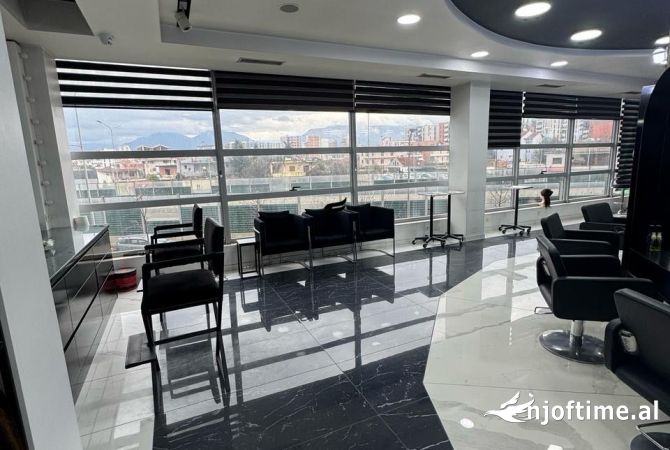 Ambient biznesi ne shitje 3+1 ne Tirane - 400,000 Euro