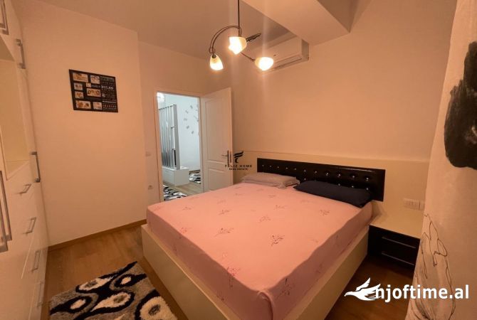 Shtepi me qera Apartament ne Tirane, 1+1, Mobilimi E mobiluar, Pagesa 500  Euro.