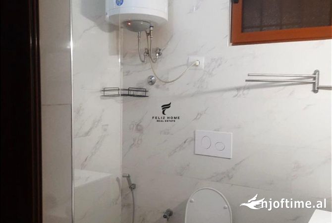 Shtepi me qera 3+1 ne Tirane - 1,200 Euro