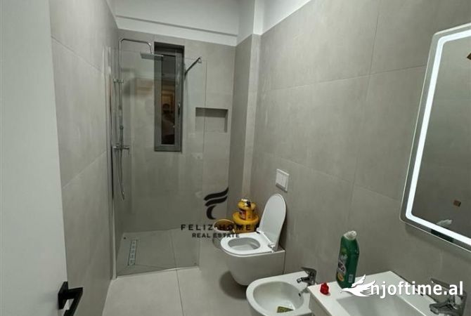 Shtepi me qera Apartament ne Tirane, 1+1, Mobilimi E mobiluar, Pagesa 550  Euro.