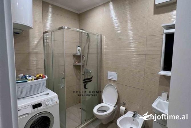 Shtepi me qera Apartament ne Tirane, 2+1, Mobilimi E mobiluar, Pagesa 80,000  Leke.