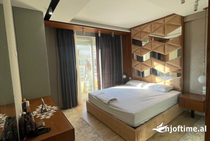 Shtepi me qera 2+1 ne Tirane - 550 Euro