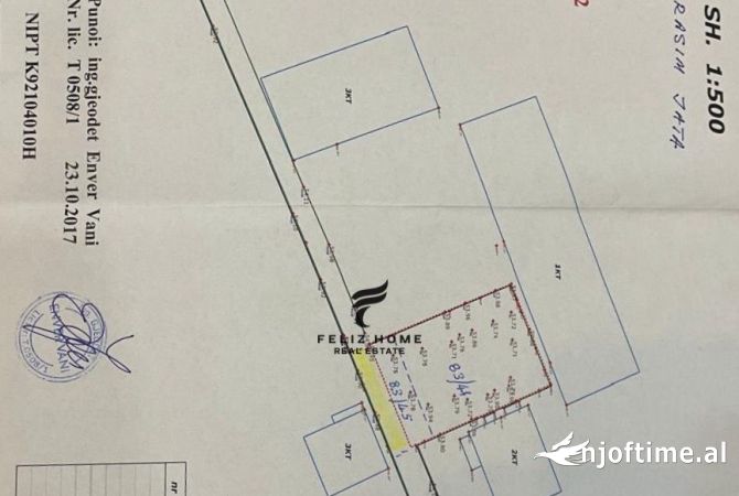 Truall ose Toke  ne Tirane - 520,000 Euro