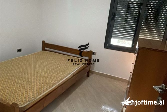 Shtepi me qera Apartament ne Tirane, 3+1, Mobilimi Pjeserisht e mobiluar, Pagesa 400  Euro.