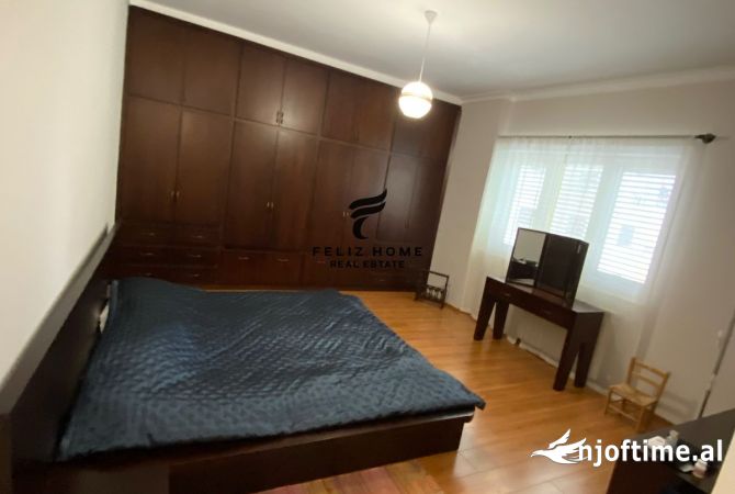 Shtepi me qera 2+1 ne Tirane - 1,200 Euro
