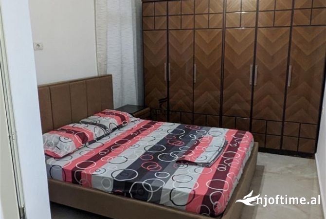 Shtepi me qera 2+1 ne Tirane - 450 Euro