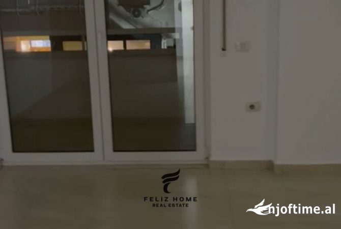 Shtepi me qera 2+1 ne Tirane - 1,000 Euro
