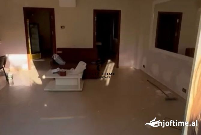 Ambient biznesi me qera 1+1 ne Tirane - 500 Euro