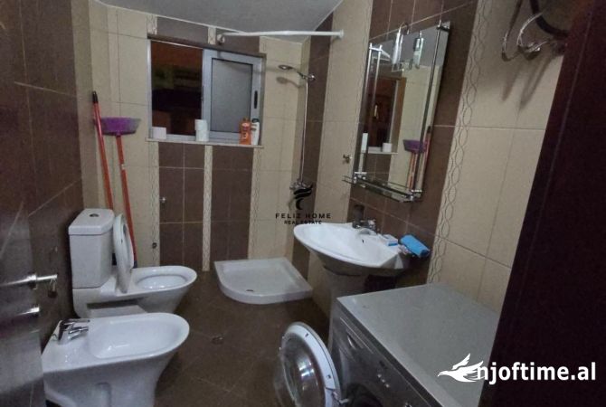 Shtepi me qera Apartament ne Tirane, 1+1, Mobilimi E mobiluar, Pagesa 650  Euro.