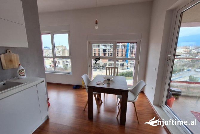 Shtepi me qera 2+1 ne Tirane - 600 Euro