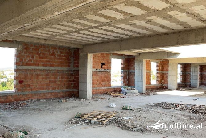 Ambient biznesi me qera 4+1 ne Tirane - 9,000 Euro