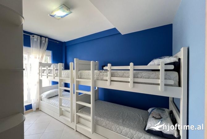 Shtepi ne shitje Apartament ne Durres, 3+1, Mobilimi E mobiluar, Pagesa 324,000  Euro.