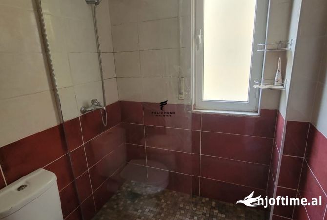Shtepi me qera Apartament ne Tirane, 2+1, Mobilimi E mobiluar, Pagesa 550  Euro.