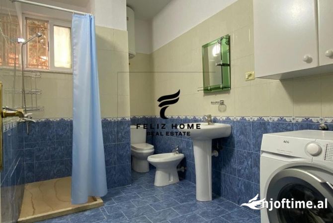 Shtepi me qera Apartament ne Tirane, 2+1, Mobilimi E mobiluar, Pagesa 500  Euro.