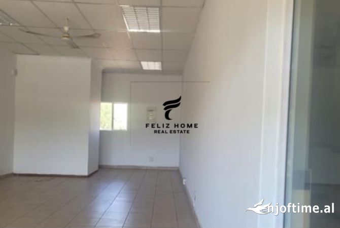 Ambient biznesi me qera 1+1 ne Tirane - 2,500 Euro