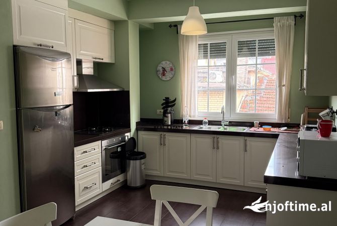 Shtepi me qera 3+1 ne Tirane - 850 Euro