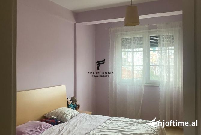 Shtepi me qera Apartament ne Tirane, 3+1, Mobilimi E mobiluar, Pagesa 850  Euro.
