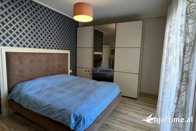 Shtepi ne shitje Apartament ne Vlore, 3+1, Mobilimi E mobiluar, Pagesa 310,000  Euro.