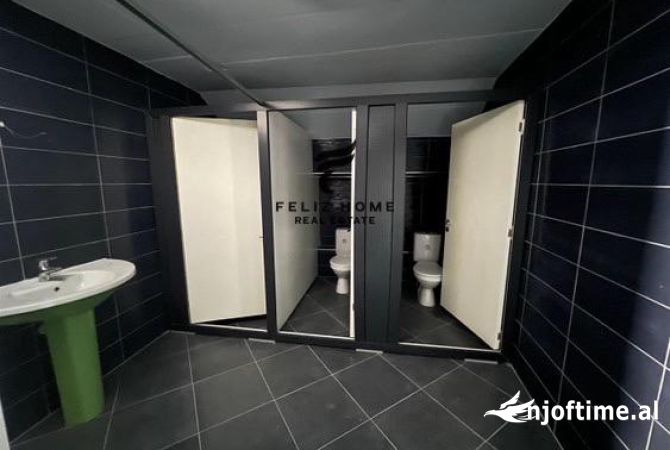 Ambient biznesi me qera 4+1 ne Tirane - 7,000 Euro